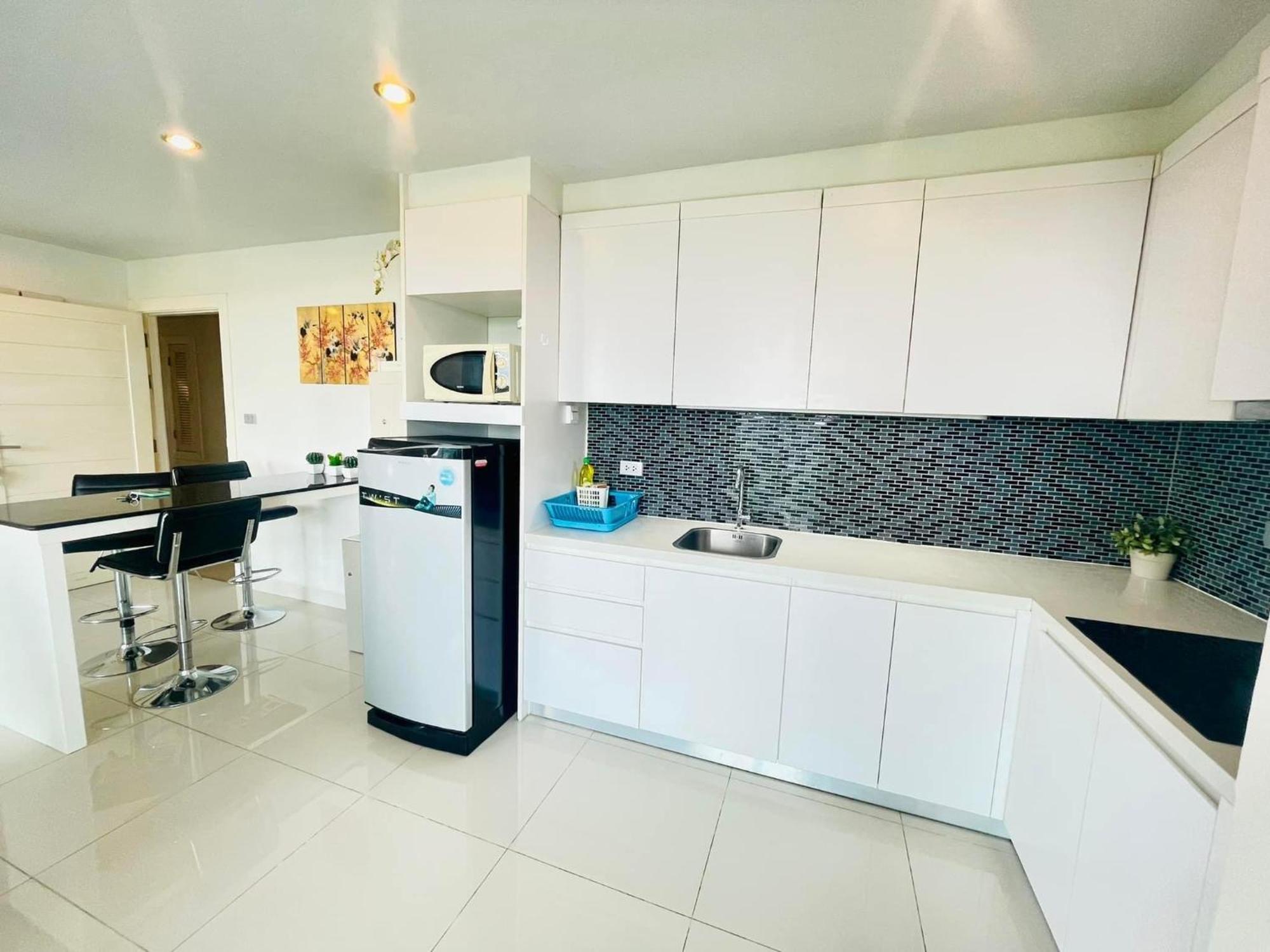 Amazon Residence By Pattaya Sunny Rentals Jomtien Beach Room photo