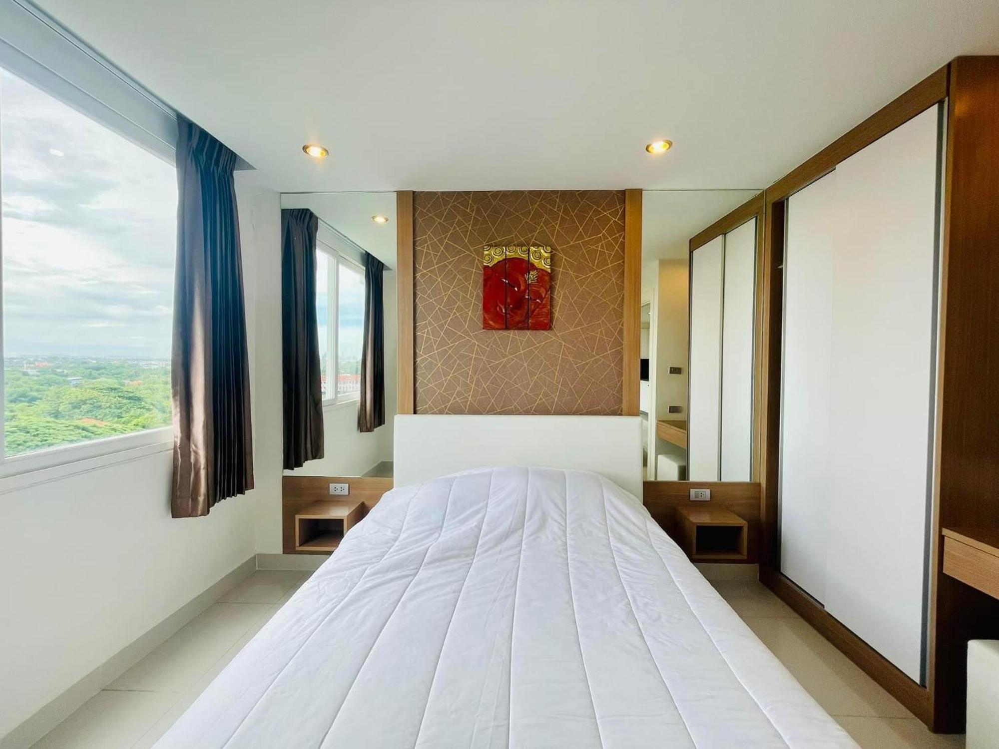 Amazon Residence By Pattaya Sunny Rentals Jomtien Beach Room photo