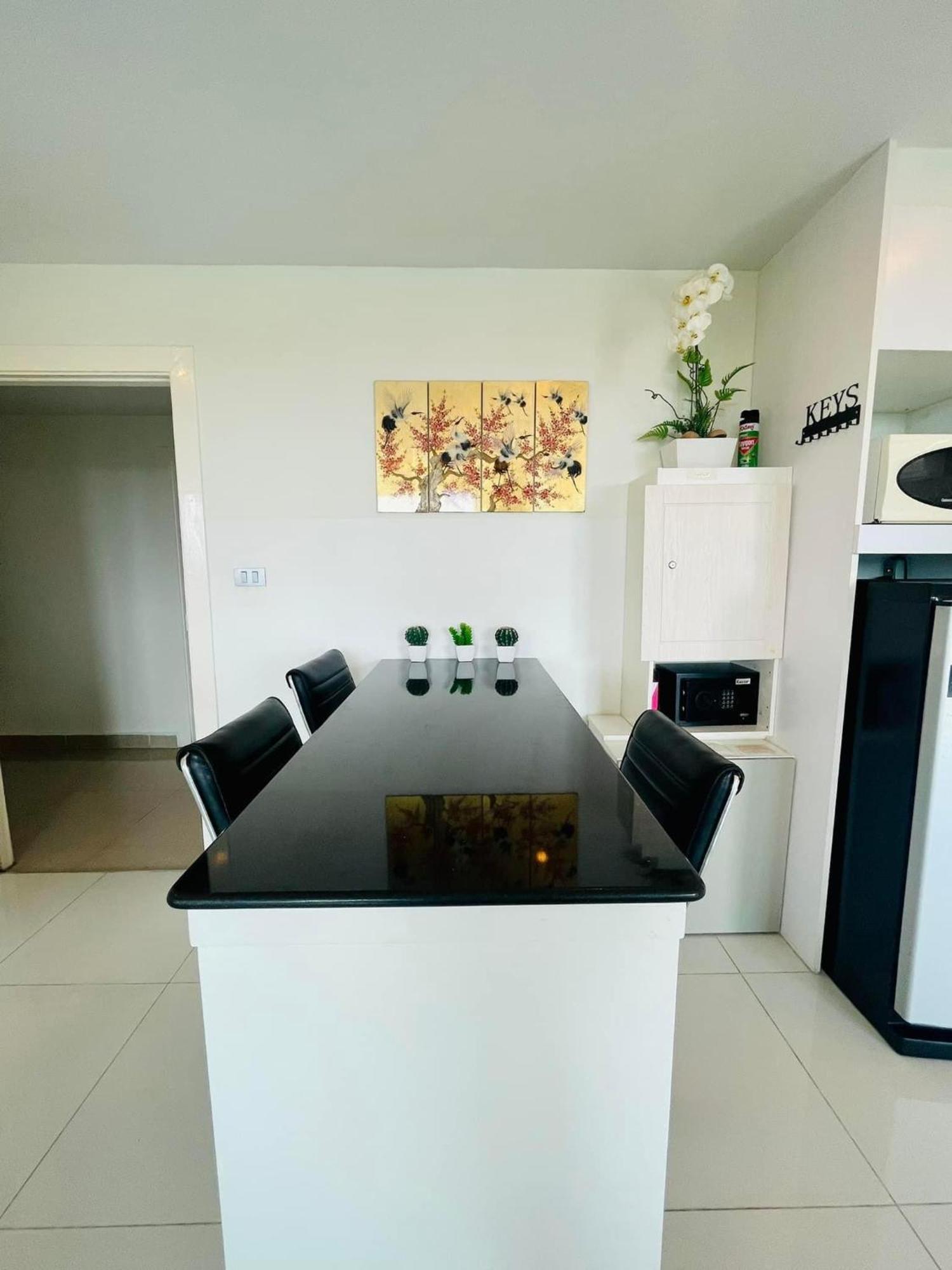 Amazon Residence By Pattaya Sunny Rentals Jomtien Beach Room photo